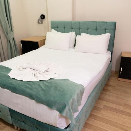 Loss Hotel Çatalca Екстериор снимка