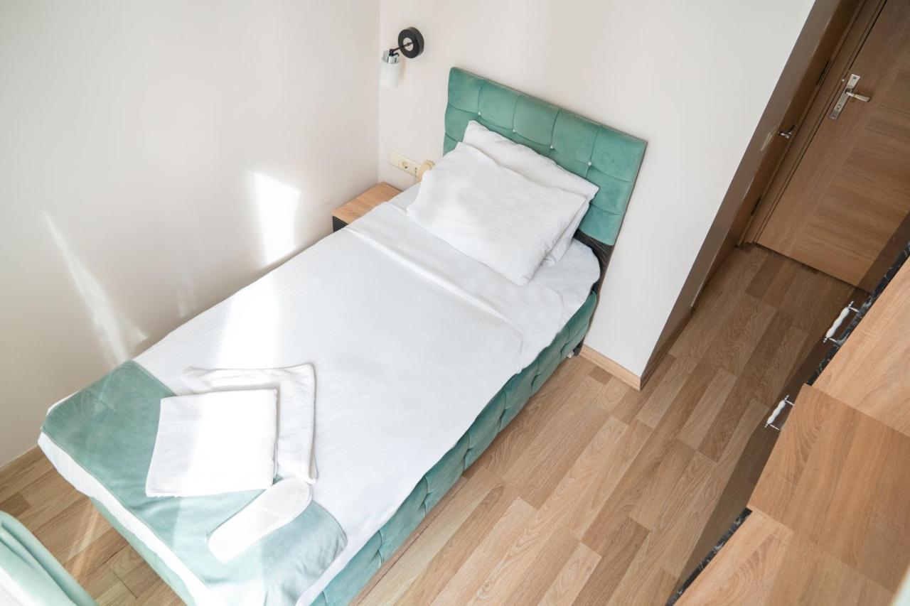 Loss Hotel Çatalca Екстериор снимка