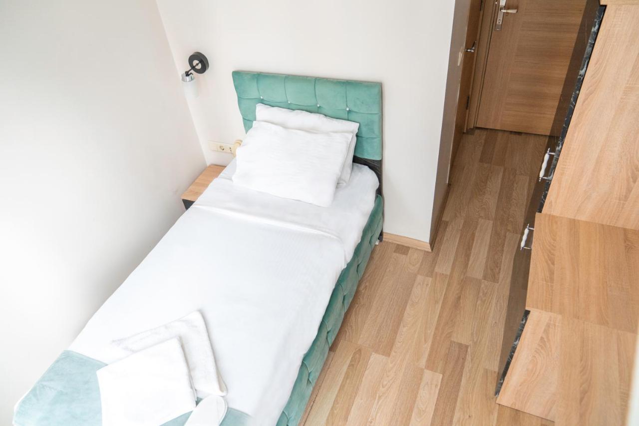 Loss Hotel Çatalca Екстериор снимка